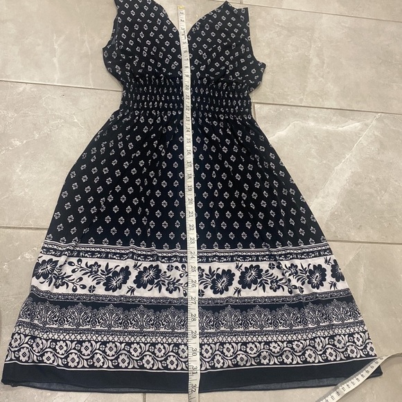 🔥5/$20🔥 Nwt Stretchy Light Summer Dress - Picture 10 of 11